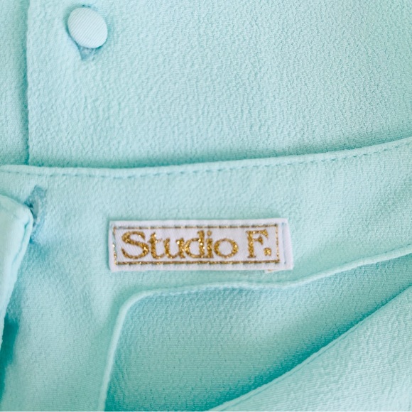 Lace Crochet Accent Cropped Girl Top Short Sleeve Back Buttons Scoop Neck Mint - Picture 5 of 5